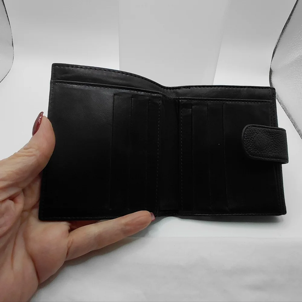 Vintage Chanel Black Caviar Leather Bifold Wallet